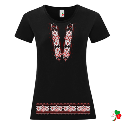 Черна дамска тениска с народни мотиви на шевици.