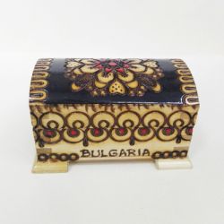 Средна дървена кутийка за бижута