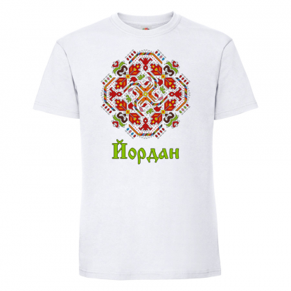 Тениска с щампа с шевица