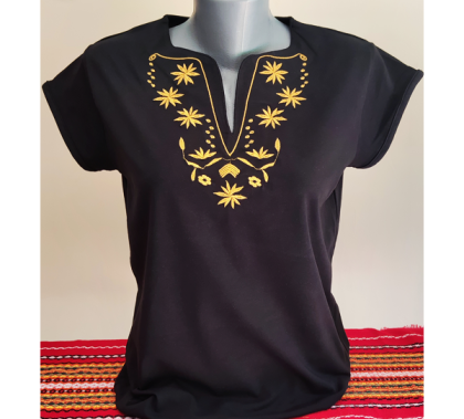 Черна  дамска тениска с бродерия
