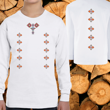 Детска  блуза с мотиви на шевици .