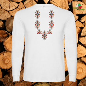 Мъжка блуза  с мотиви на шевици