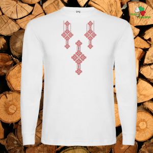 Мъжка блуза с мотиви на шевици .