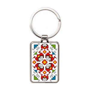 Луксозен метален ключодържател с народни мотиви.