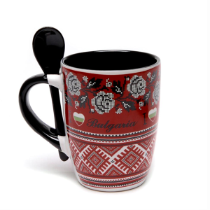 ПРОМОЦИЯ - Чаша с червена основа и народни мотиви