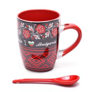 Чаша с черна основа и народни мотиви