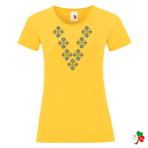 Цветни дамски тениски с народни мотиви на шевици