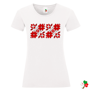 Дамска бяла тениска с народни мотиви на шевици