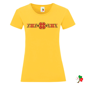 Цветни дамски тениски с народни мотиви на шевици