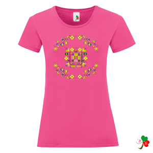 Цветни дамски тениски с народни мотиви на шевици 