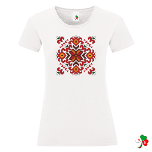 Дамска бяла тениска с народни мотиви на шевици