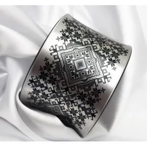 Гривна с мотиви на шевици- Грация