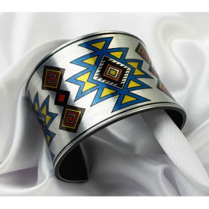 Гривна с мотиви на шевици- Стойна