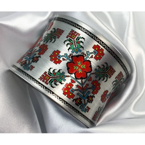 Гривна с мотиви на шевици- Богдана