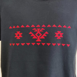 Мъжка  черна тениска с бродерия - Канатица