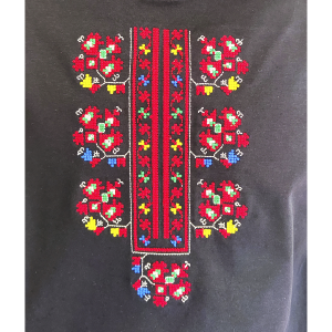 Мъжка  черна тениска с бродерия 