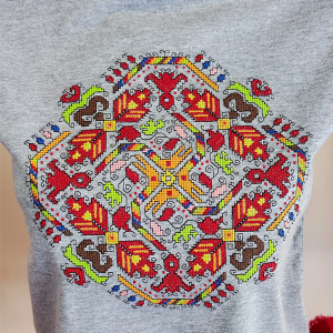 Дамска сива тениска с бродерия - Слънце