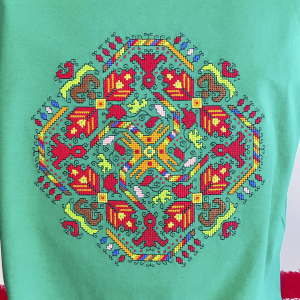 Зелена  мъжка тениска с бродерия - Слънце