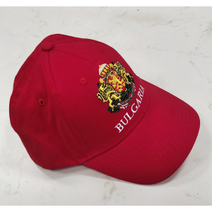 Червена лятна шапка