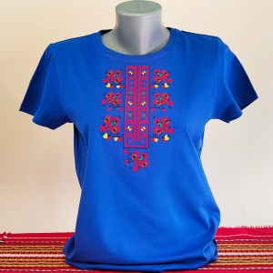 Дамска синя тениска с бродерия