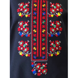 Детска черна тениска с шевица