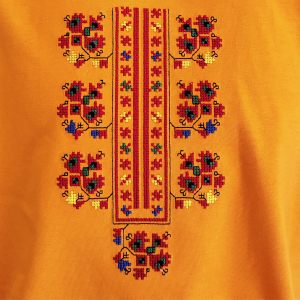 Мъжка оранжева тениска с бродерия 