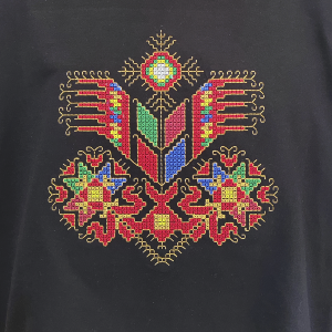 Мъжка  черна тениска с бродерия - Дървото на живота