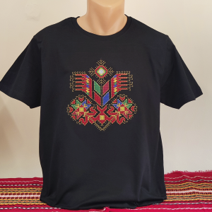 Мъжка  черна тениска с бродерия - Дървото на живота
