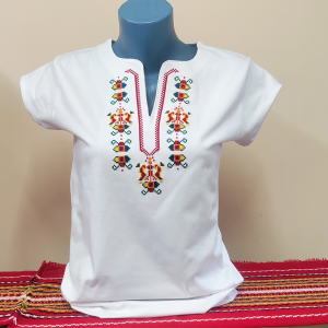 Бяла  дамска тениска с бродерия