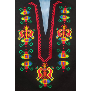 Черна  дамска тениска с бродерия