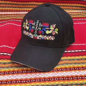 Шапка с бродерия 