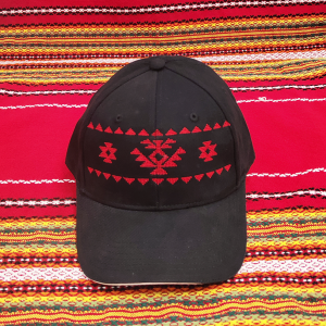 Шапка с бродерия Канатица