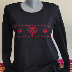 Дамска черна блуза с бродерия - Канатица