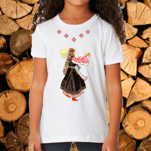 Детска тениска с народни мотиви.