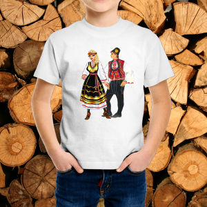 Детска тениска с народни мотиви.