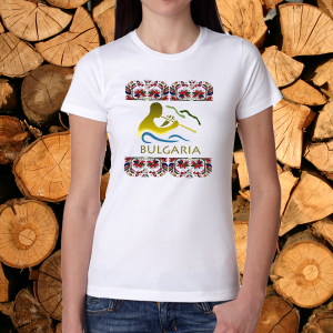 Дамска тениска  народни мотиви.