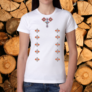 Дамска тениска с народни мотиви на шевици-вариант 1