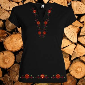 Черна висококачествена  дамска тениска с фолклорни цветни мотиви