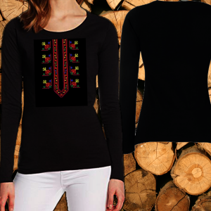 Дамска черна блуза с дълъг ръкав , мотиви на шевици.